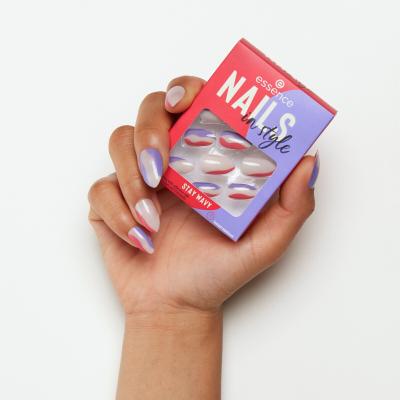 Essence Nails In Style Τεχνητά νύχια για γυναίκες Απόχρωση 13 Stay Wavy Σετ