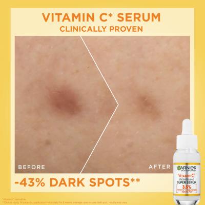 Garnier Skin Naturals Vitamin C Σετ δώρου καθημερινός ορός προσώπου Skin Naturals Vitamin C Brightening Super Serum 30 ml + fluid προσώπου Skin Naturals Vitamin C Daily UVInvisible SPF50 40 ml