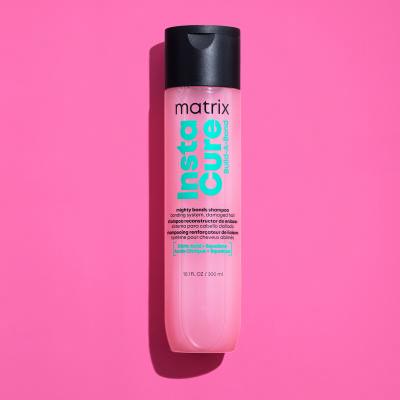 Matrix Instacure Build-A-Bond Mighty Bonds Shampoo Σαμπουάν για γυναίκες 300 ml